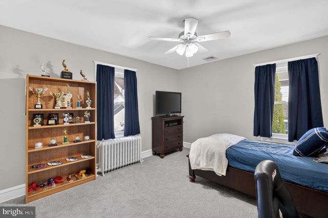 346 WAYNE AVE, Lansdowne, PA 19050