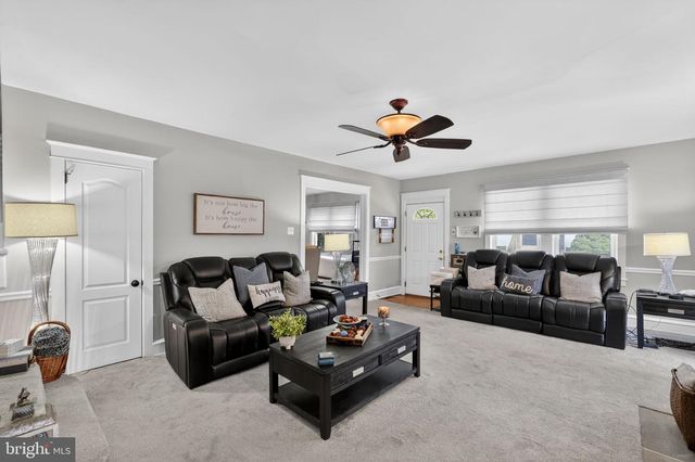 346 WAYNE AVE, Lansdowne, PA 19050