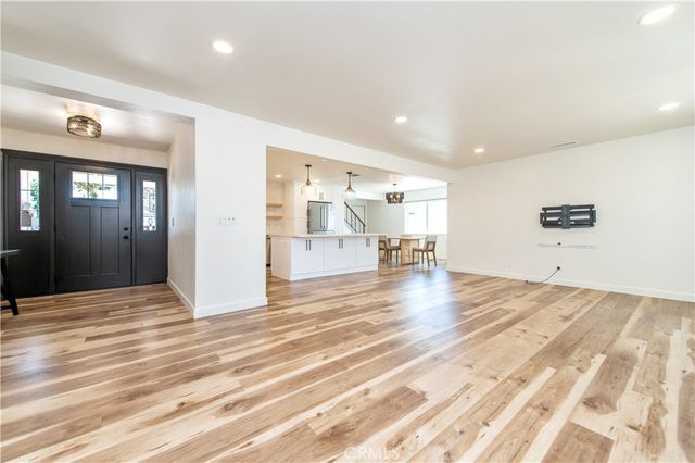 13381 Del Cerro Drive, Tustin, CA 92780