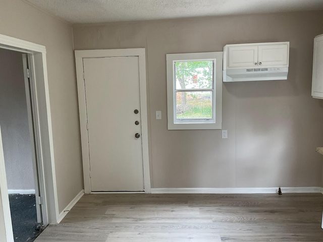 1004 Harlem Street, El Campo, TX 77437