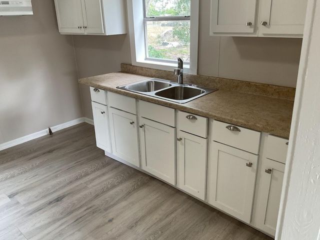 1004 Harlem Street, El Campo, TX 77437