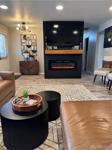 1001 Imperial Boulevard, Springfield, OH 45503