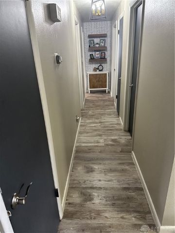 1001 Imperial Boulevard, Springfield, OH 45503