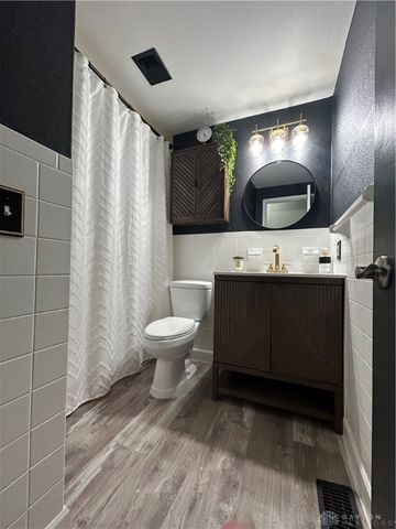 1001 Imperial Boulevard, Springfield, OH 45503