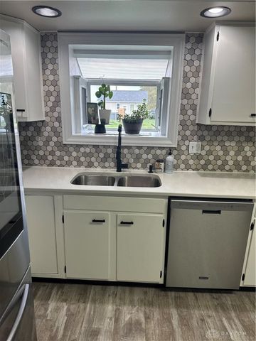 1001 Imperial Boulevard, Springfield, OH 45503