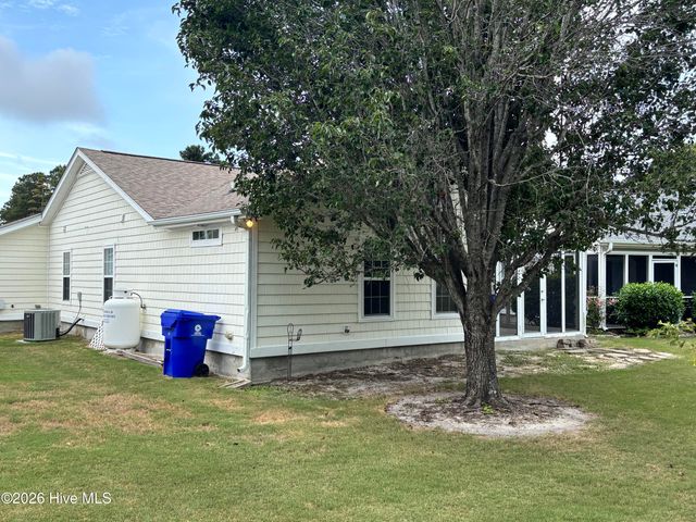 5195 Minnesota Drive SE, Southport, NC 28461