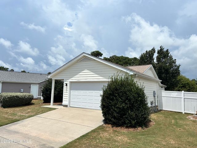 5195 Minnesota Drive SE, Southport, NC 28461