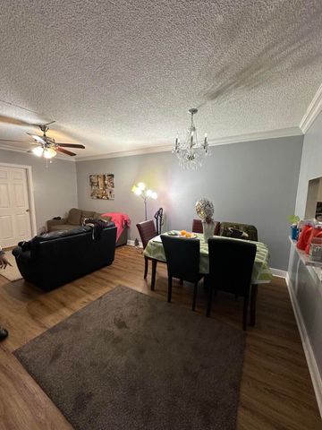 8341 Sands Point Boulevard B206, Tamarac, FL 33321