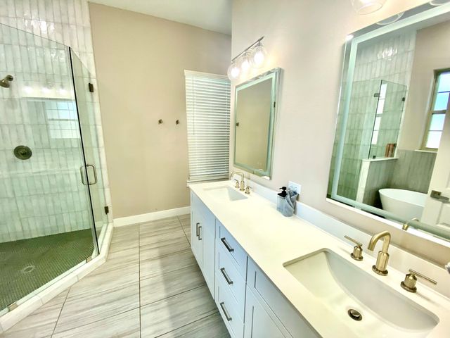 303 Queen Sude Lane, Houston, TX 77091