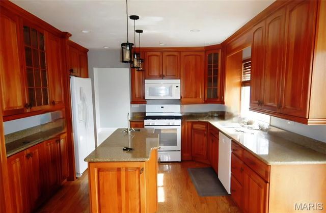 3 Silveroak Drive, Manchester, MO 63021