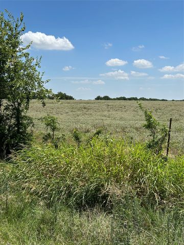 1170 Airport Road, Tioga, TX 76271