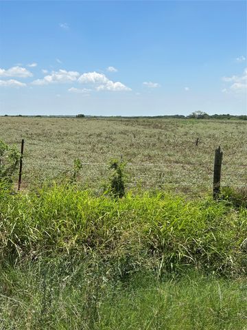 1170 Airport Road, Tioga, TX 76271