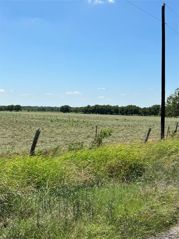 1170 Airport Road, Tioga, TX 76271