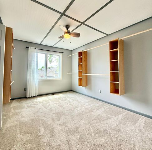 9664 Wynstone Drive, Woodbury, MN 55125