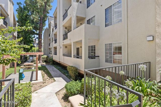 5530 Owensmouth Avenue 114, Woodland Hills, CA 91367