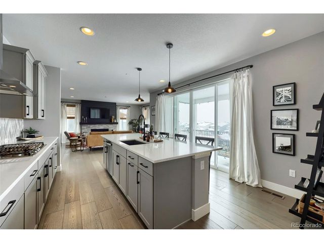 6636 Barnstead Dr, Castle Pines, CO 80108