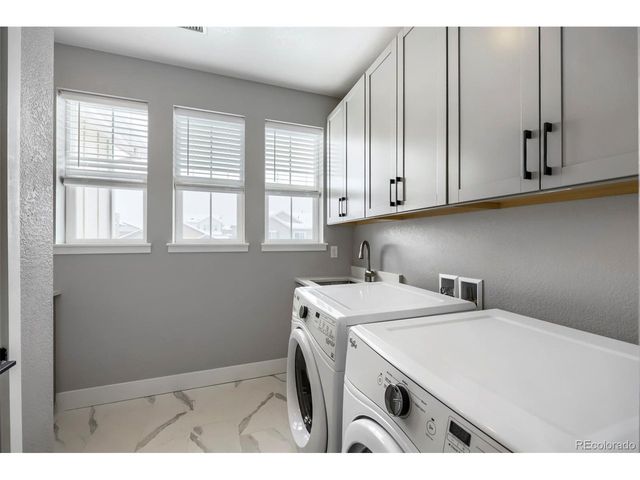 6636 Barnstead Dr, Castle Pines, CO 80108