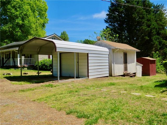 793 Wolf Island Road, Reidsville, NC 27320