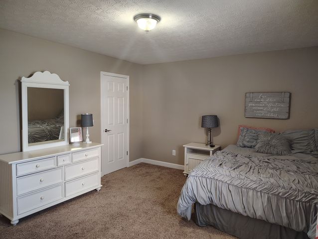 597 Long Creek Rd, Lafayette, TN 37083