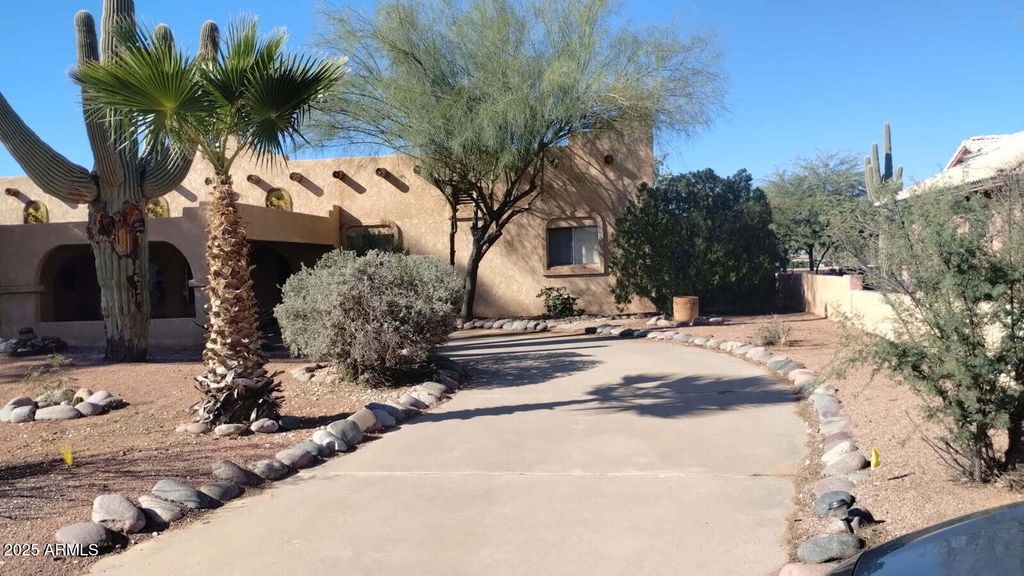 14264 S BANIFF Lane, Arizona City, AZ 85123