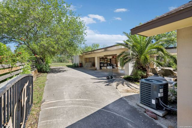 239 E Nottingham, San Antonio, TX 78209
