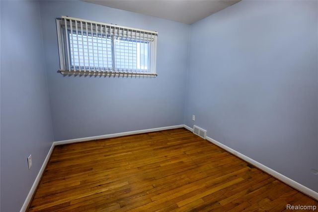 23776 Vassar Avenue, Hazel Park, MI 48030