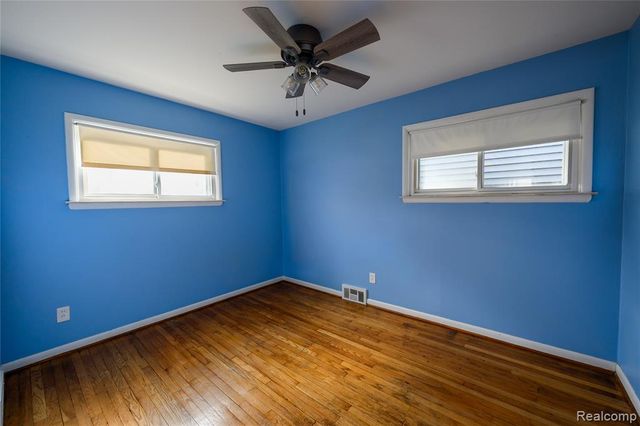 23776 Vassar Avenue, Hazel Park, MI 48030