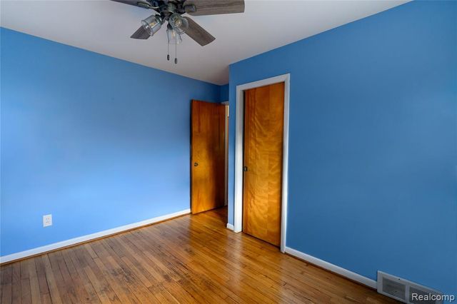 23776 Vassar Avenue, Hazel Park, MI 48030