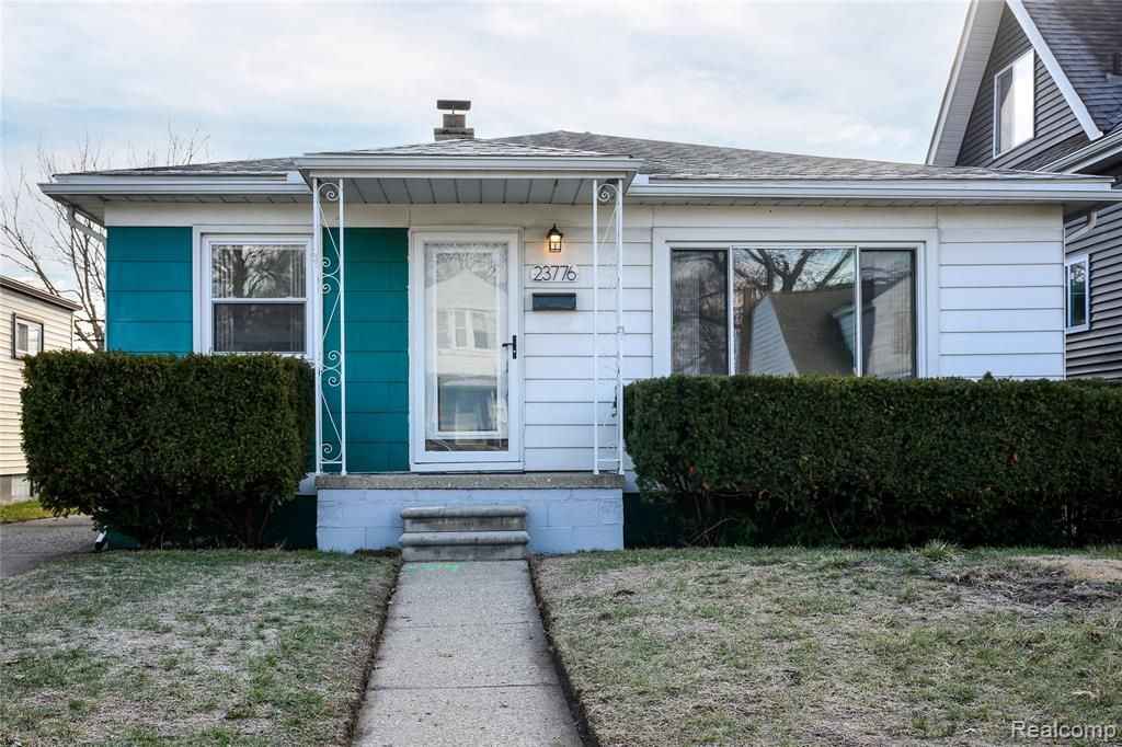 23776 Vassar Avenue, Hazel Park, MI 48030