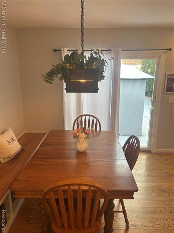 1337 Carolina Avenue, Marysville, MI 48040