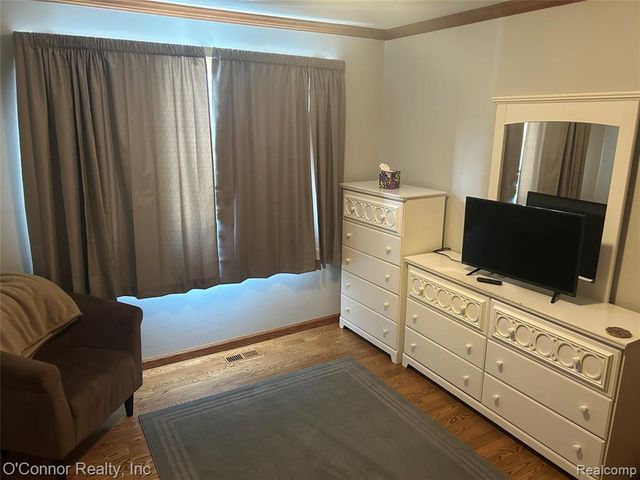 1337 Carolina Avenue, Marysville, MI 48040