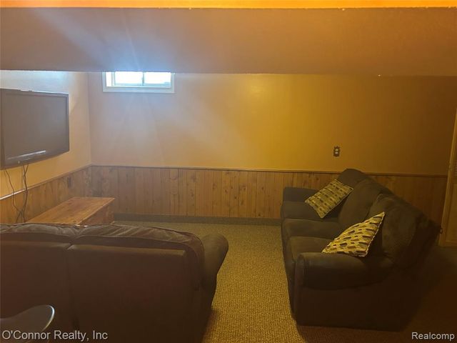 1337 Carolina Avenue, Marysville, MI 48040