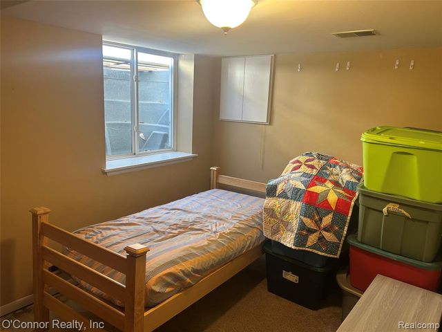 1337 Carolina Avenue, Marysville, MI 48040