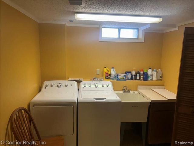 1337 Carolina Avenue, Marysville, MI 48040