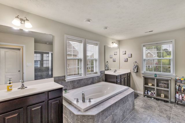 105 Birdie Dr., Cranberry Twp, PA 16066