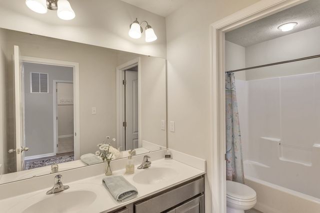 105 Birdie Dr., Cranberry Twp, PA 16066