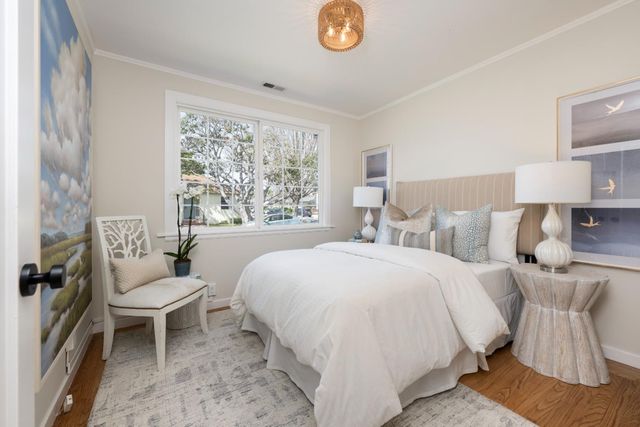 910 Folkstone Avenue, San Mateo, CA 94402