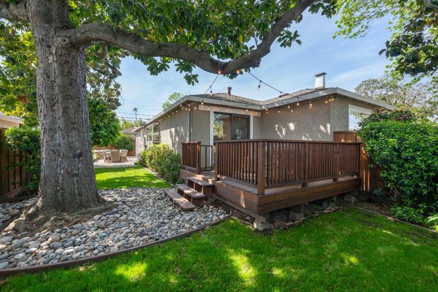 910 Folkstone Avenue, San Mateo, CA 94402