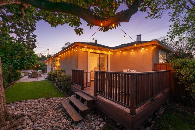 910 Folkstone Avenue, San Mateo, CA 94402