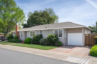 910 Folkstone Avenue, San Mateo, CA 94402