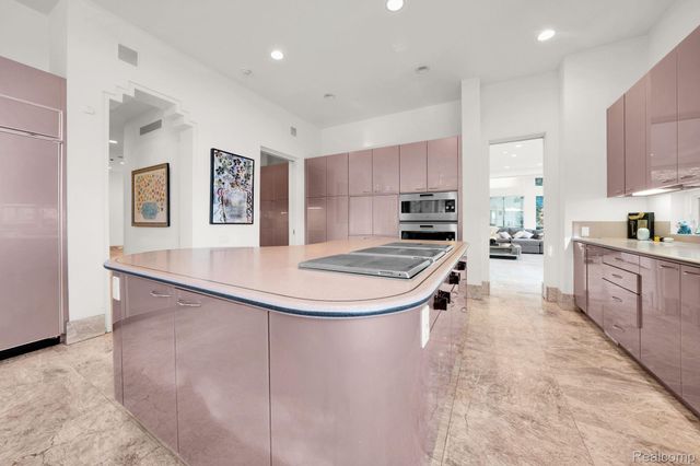 1744 Heron Ridge Drive, Bloomfield Hills, MI 48302