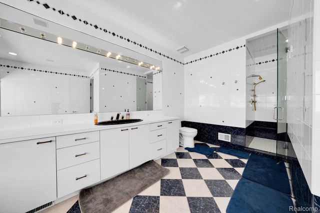 1744 Heron Ridge Drive, Bloomfield Hills, MI 48302