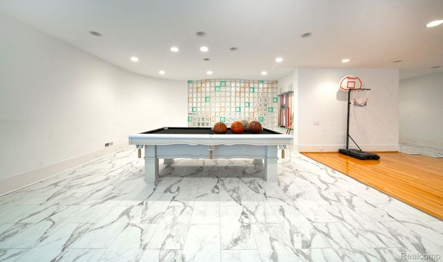1744 Heron Ridge Drive, Bloomfield Hills, MI 48302