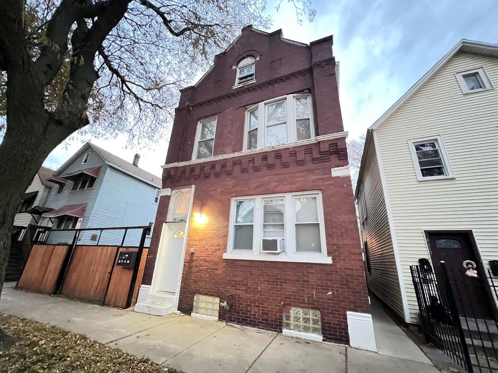 4815 S Elizabeth Street 2F, Chicago, IL 60609