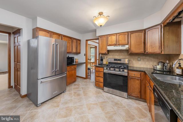 1080 SWANS WAY, Pittsgrove, NJ 08318