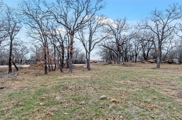 513 Palomino Court, Runaway Bay, TX 76426