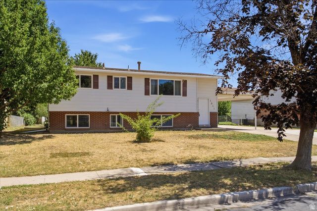 1311 S MARILYN DR, Syracuse, UT 84075