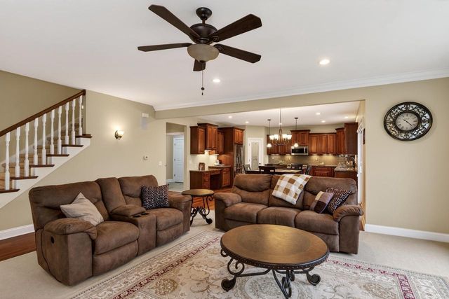 1226 Wenzel Way, Waunakee, WI 53597