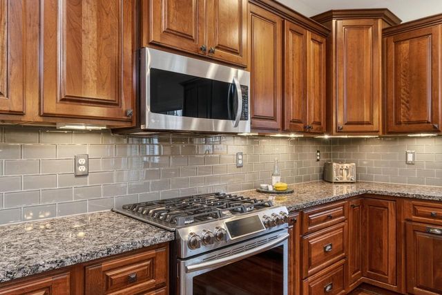 1226 Wenzel Way, Waunakee, WI 53597