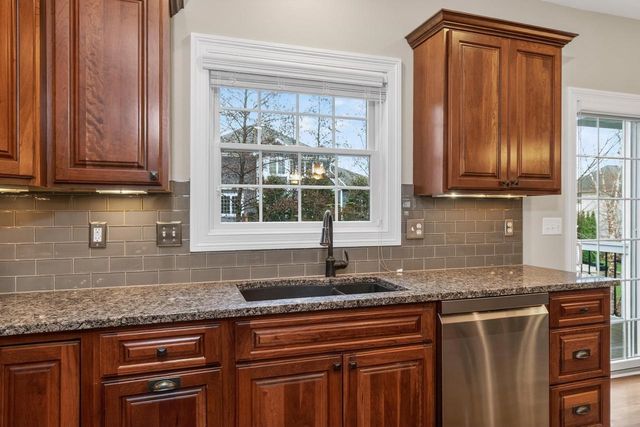 1226 Wenzel Way, Waunakee, WI 53597